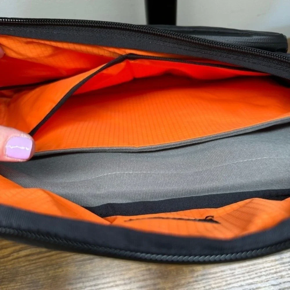 NEW Alpaka Bravo Sling Max V2 Black X-Pac VX21 Messenger Bag 10L 14in Laptop
